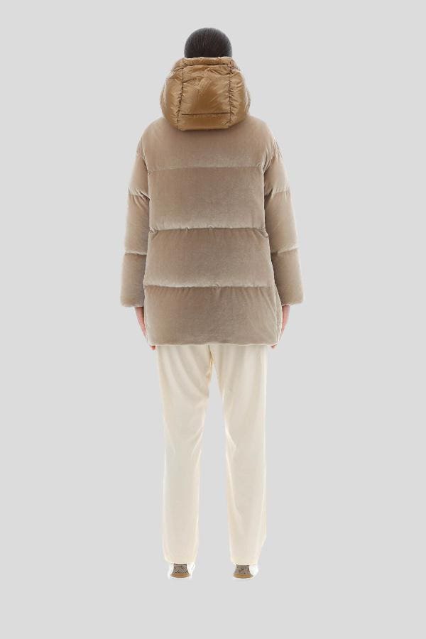 Piumino con cappuccio trapuntato beige 2