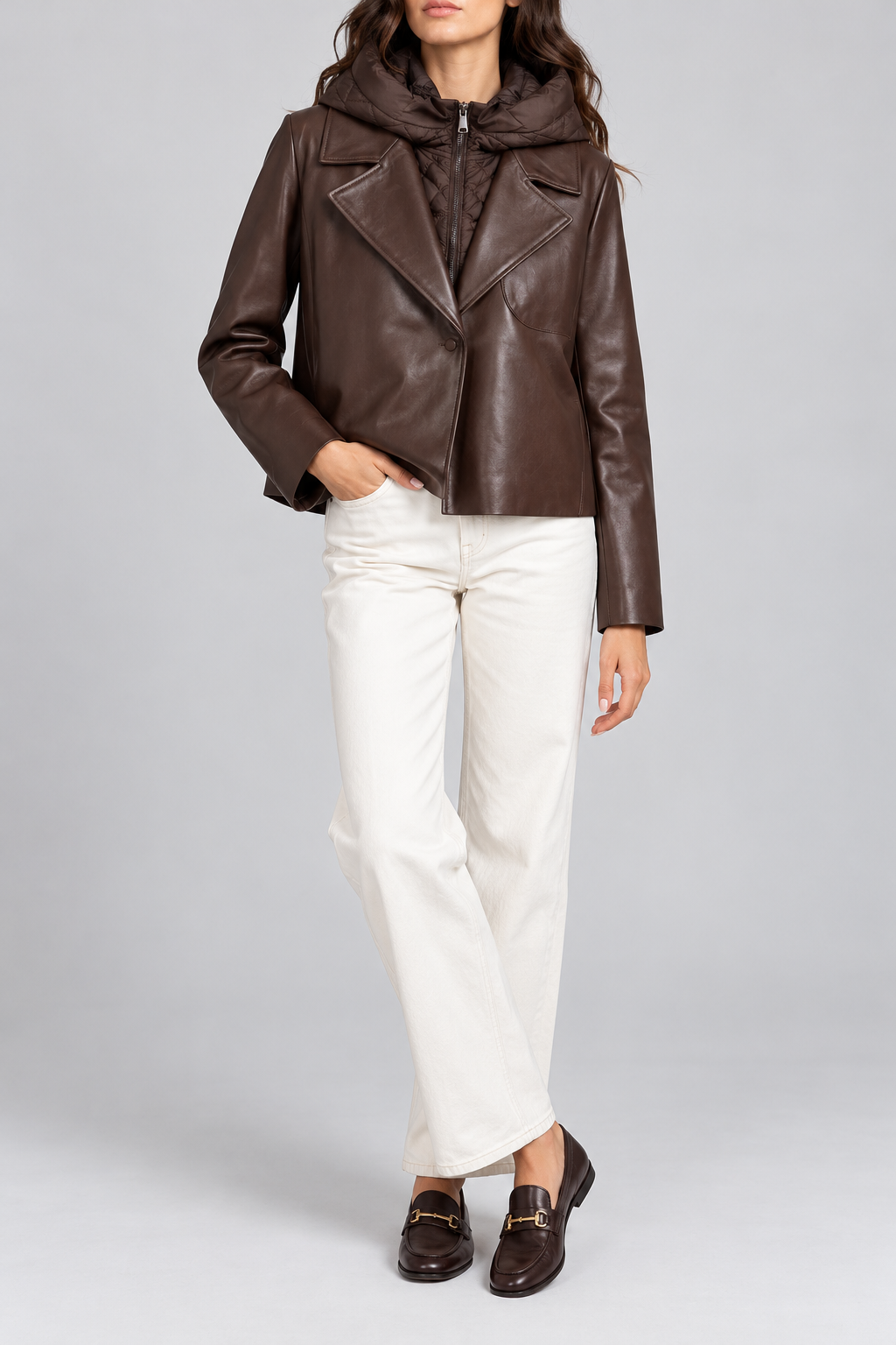 Giacca Suprema Brown in pelle con cappuccio trapuntato, vista frontale