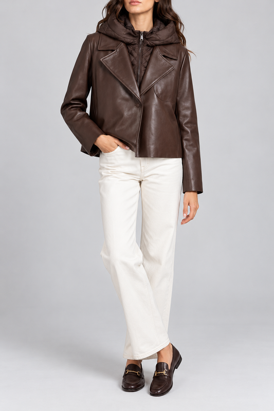 Giacca Suprema Brown in pelle con cappuccio trapuntato, vista frontale