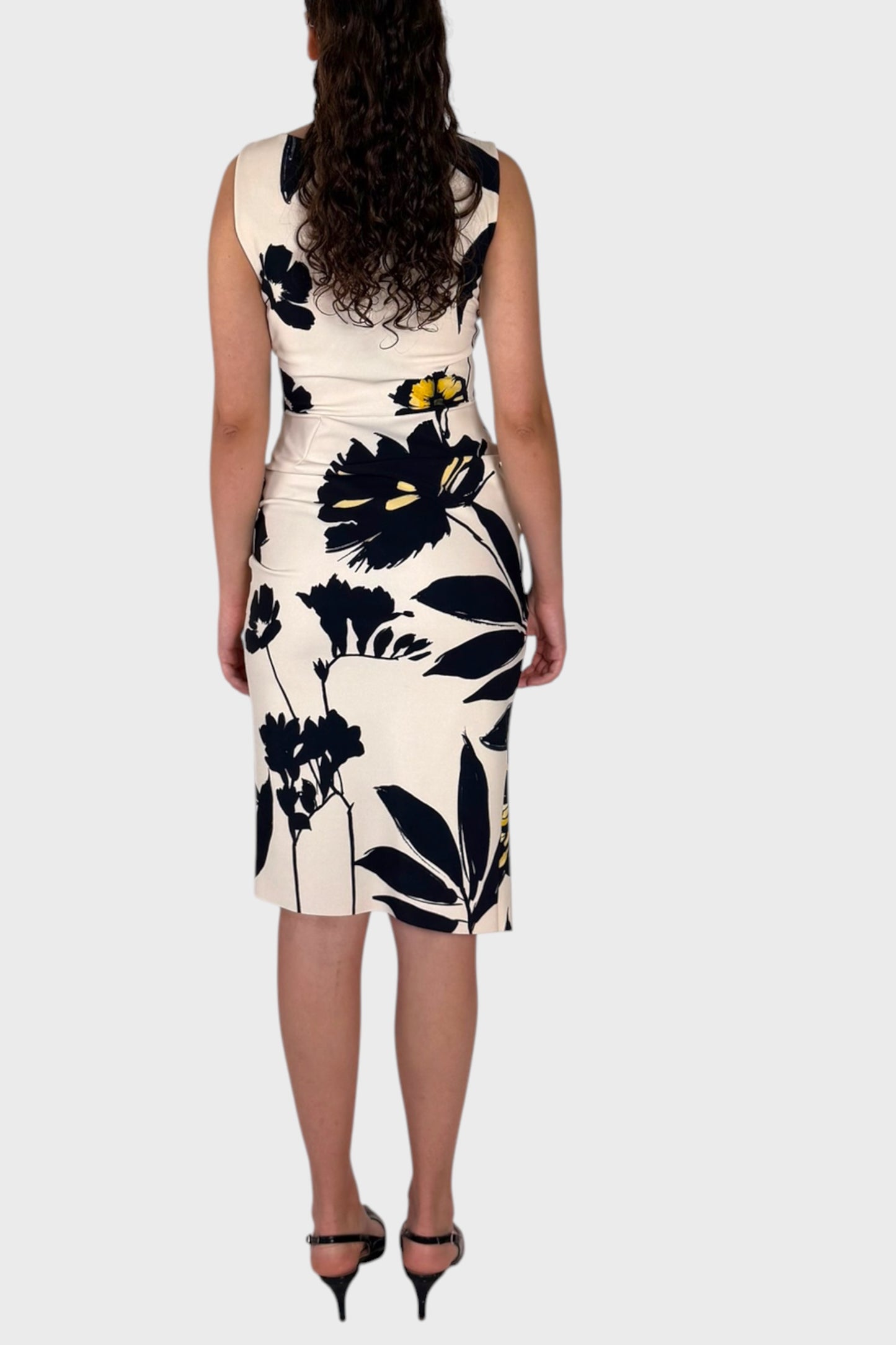 Abito Midi Floreale con Drappeggio e Gonna Asimmetrica