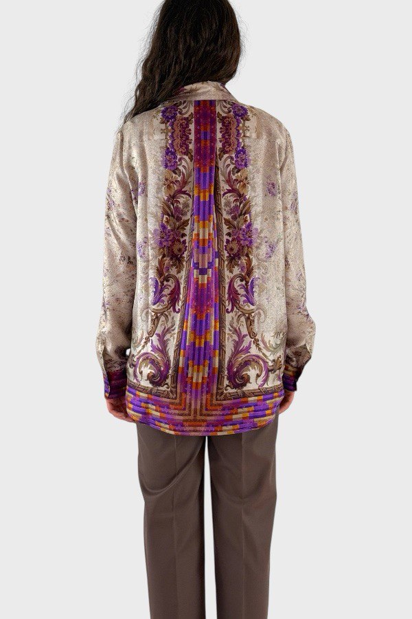 Blusa in seta manica lunga