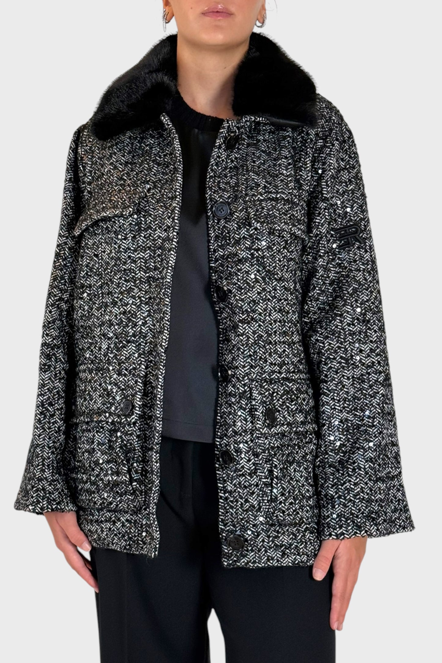 Cappotto in Tweed Bouclé con Collo in Pelliccia