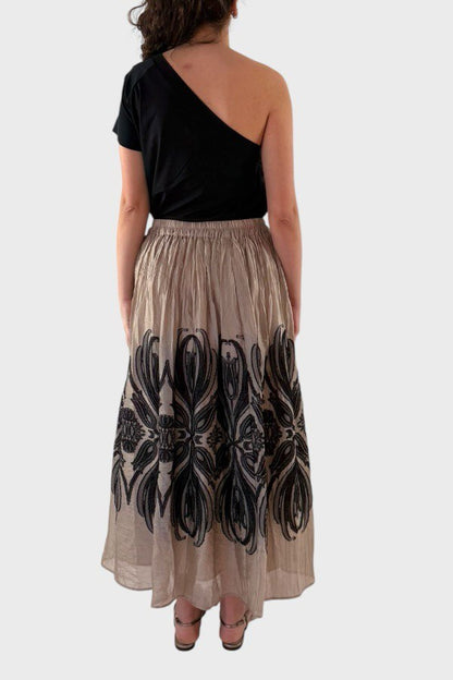 Maxi gonna elegante con ricami Psophia1