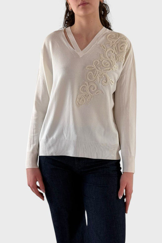 Maglia avorio con ricamo e dettaglio cut-out su spalla