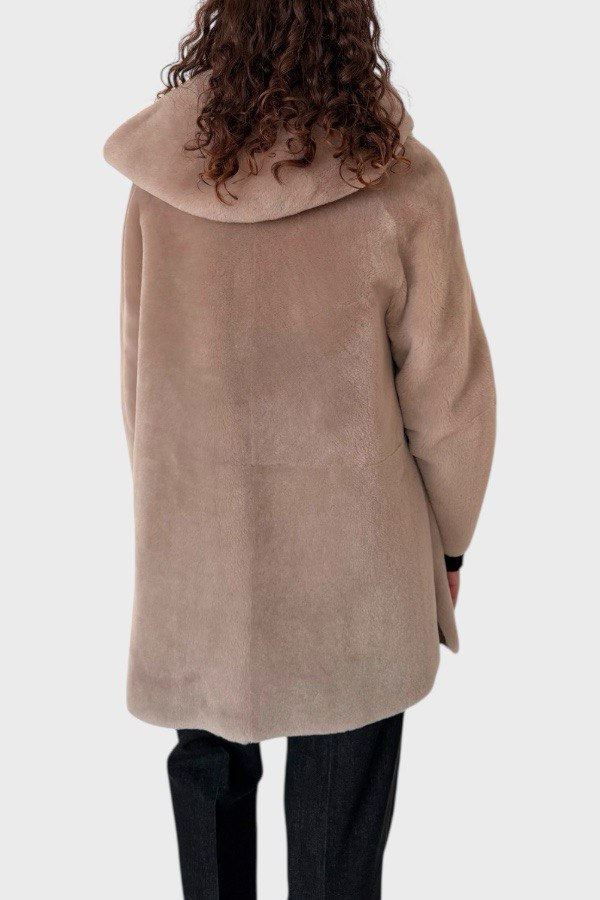 Montone con cappuccio reversibile
