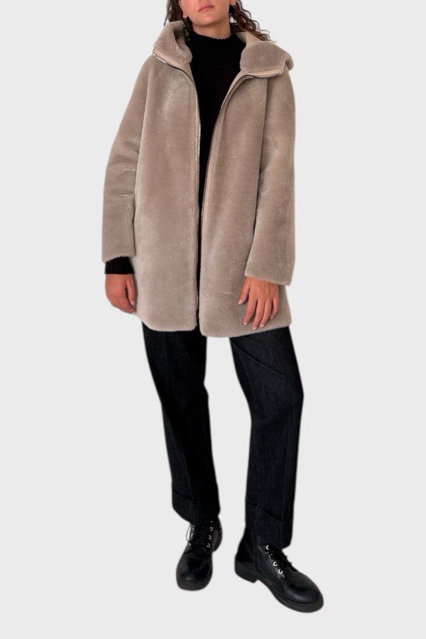 Montone con cappuccio reversibile