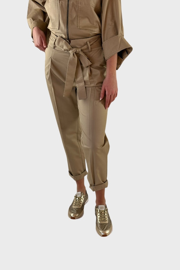 Pantalone cargo beige con cintura in vita