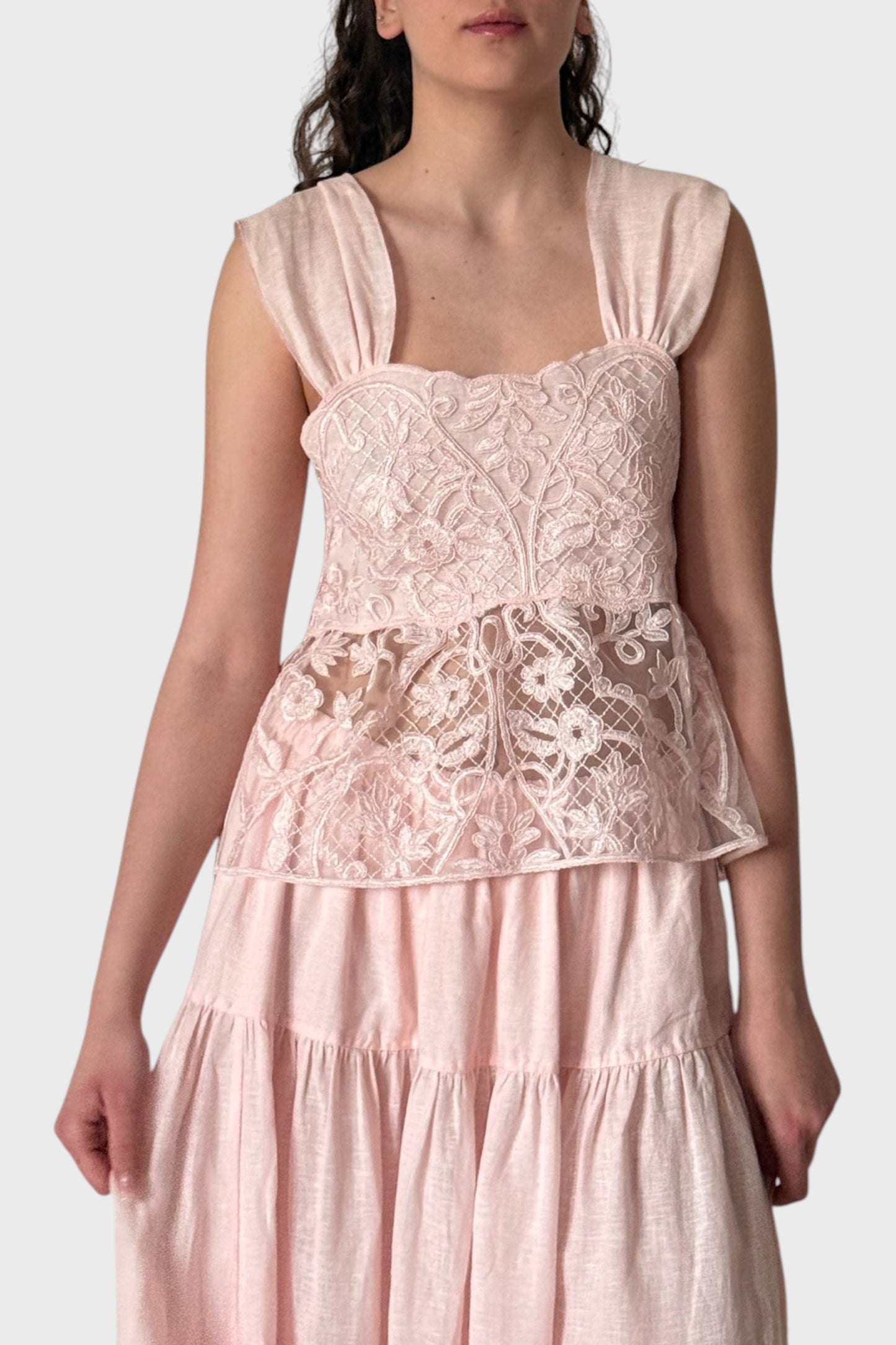 Blusa In Pizzo Con Schiena Aperta e Nastro