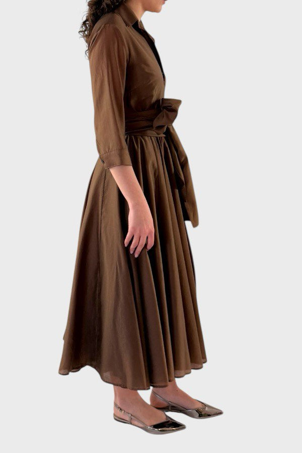 Abito midi marrone con cintura in vita