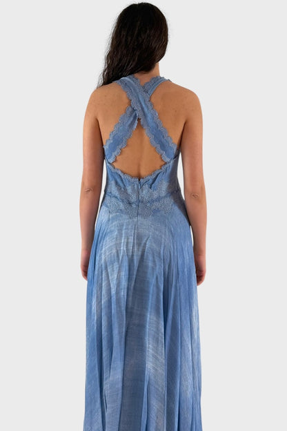 Vestito lungo con spacco su schiena